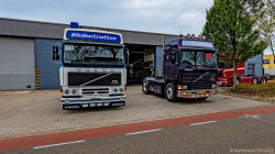 20251019-Tom-Holding-00338